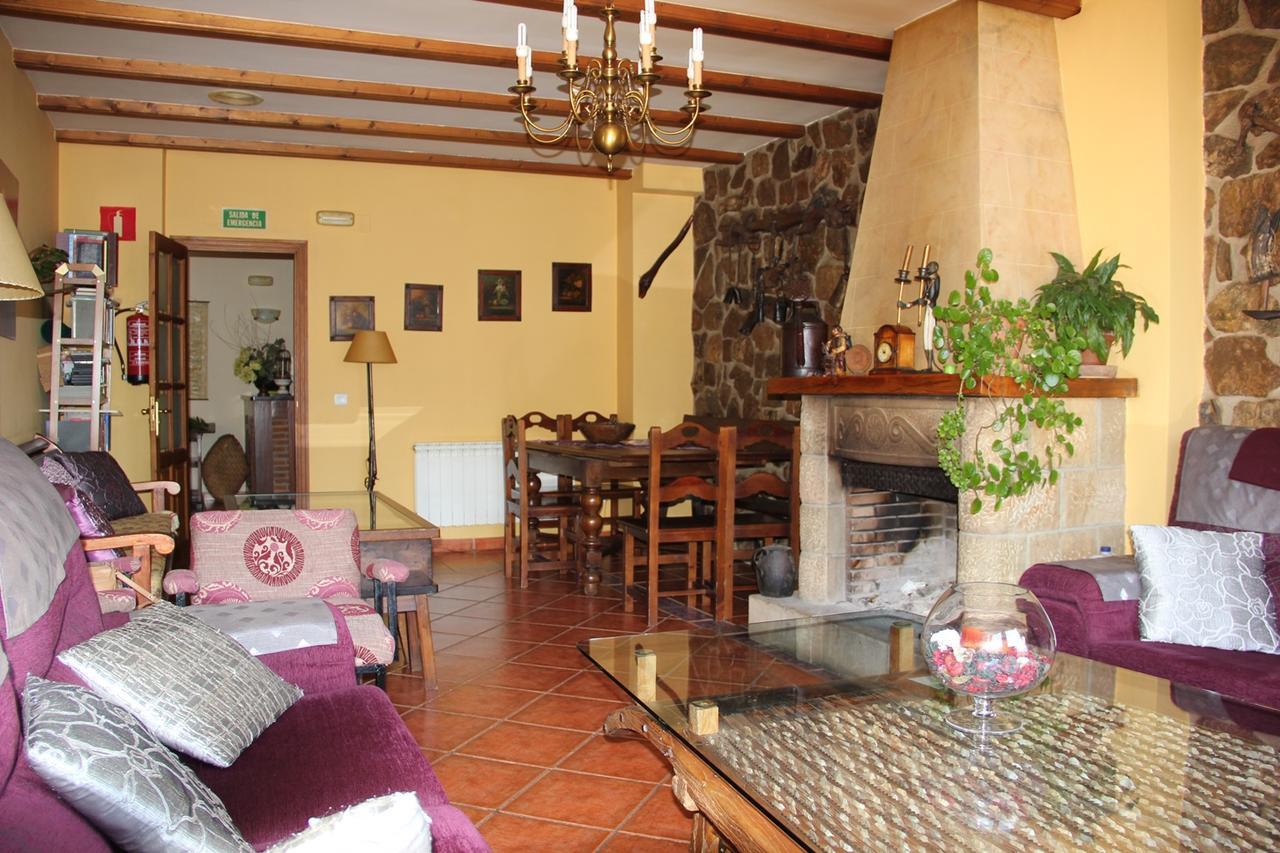 Mirador De Enterrias Hotel Luaran gambar